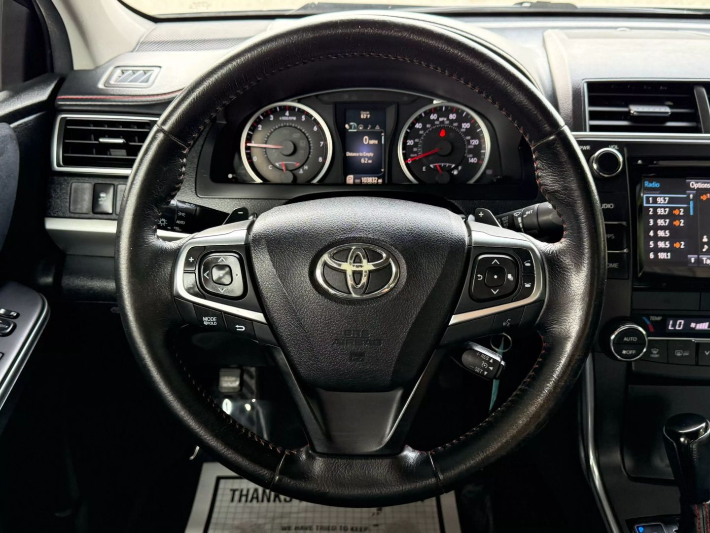 2015 Toyota Camry - Image 31