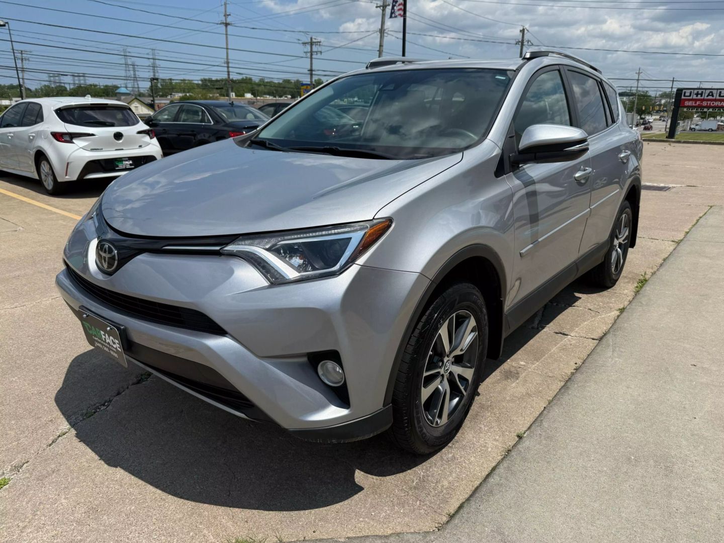 2017 Toyota Rav4 - Image 5