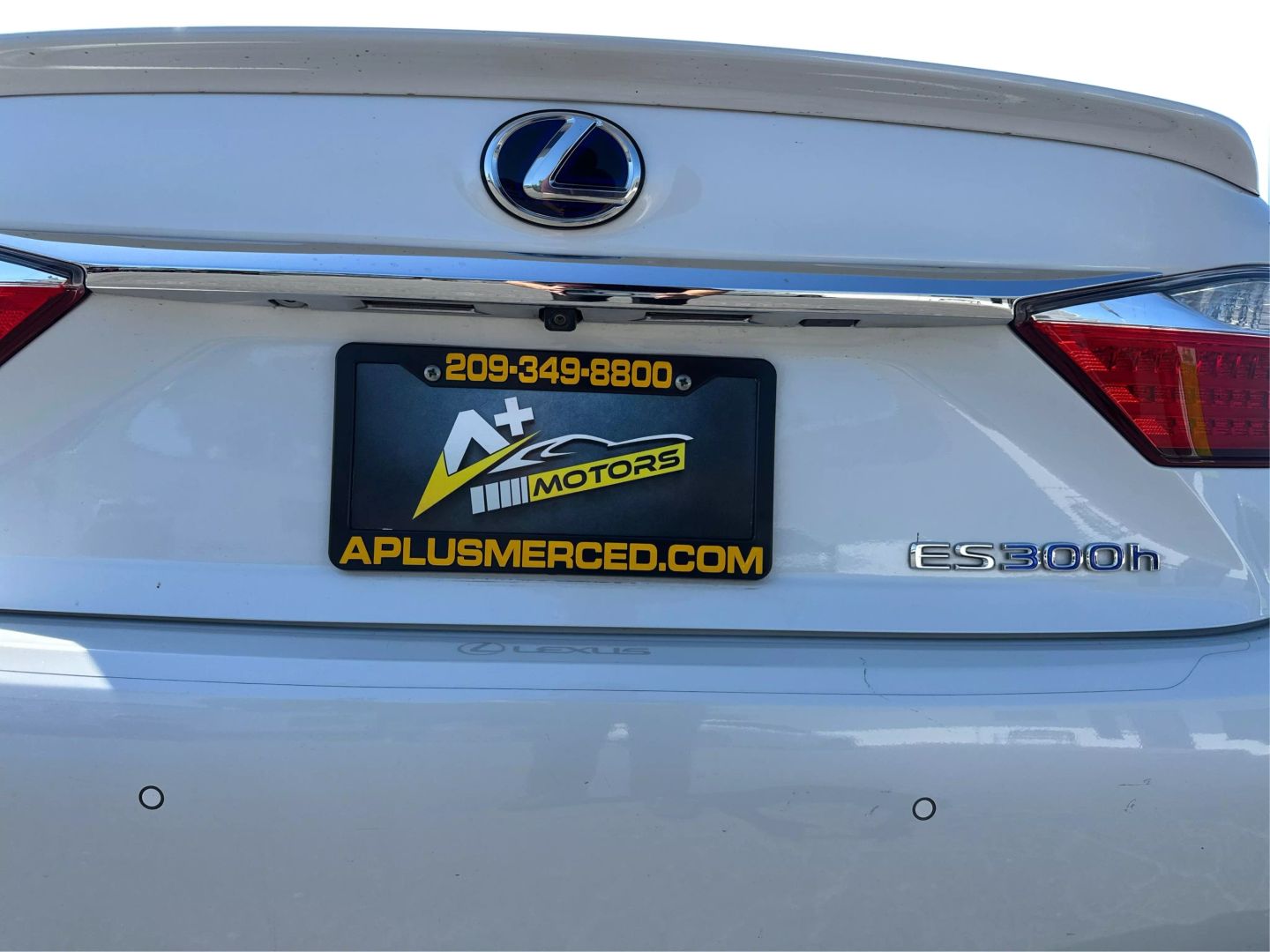 2013 LEXUS ES SEDAN 4-CYL, HYBRID, 2.5 LITER ES 300H SEDAN 4D