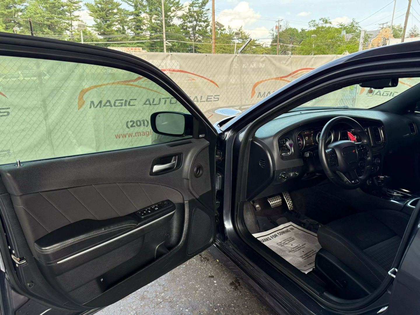 2019 Dodge Charger - Image 16