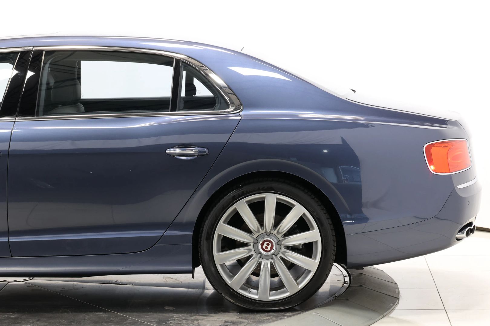 2016 Bentley Flying Spur - Image 8