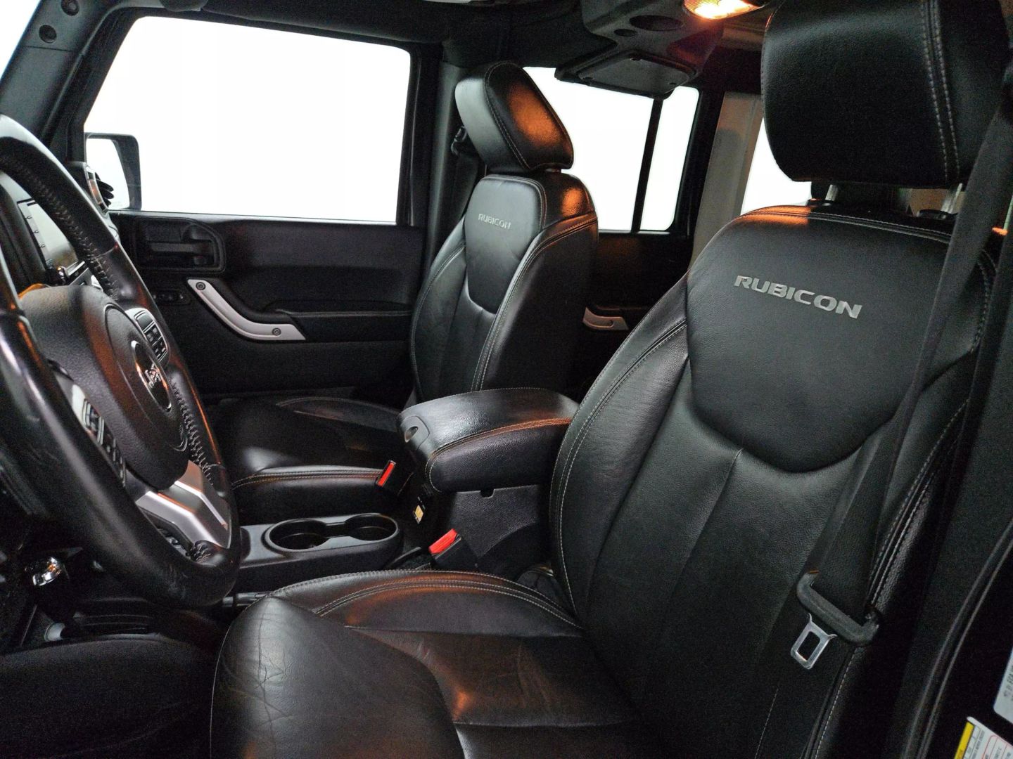 2016 Jeep Wrangler - Image 19