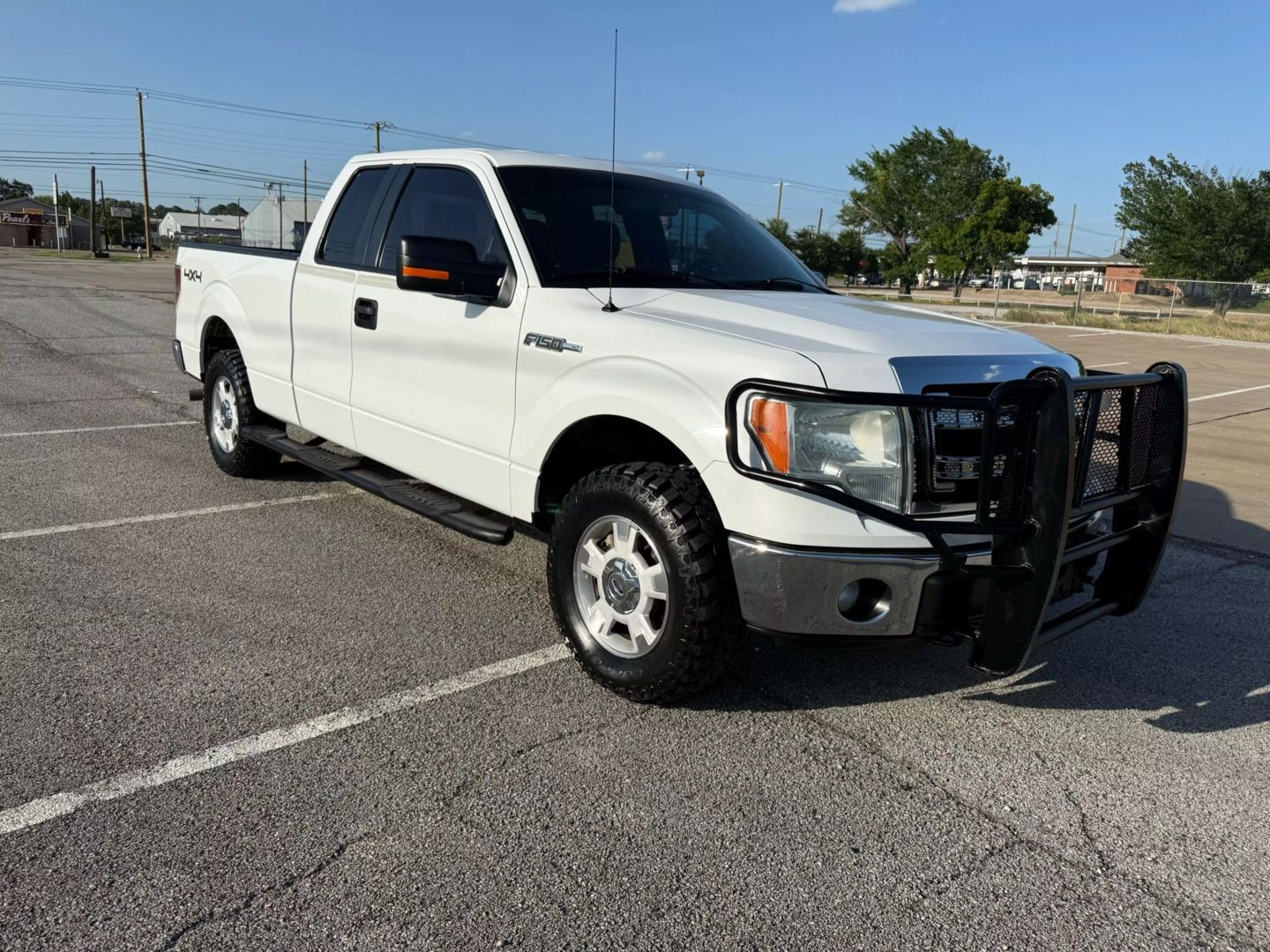 2014 Ford F150 Super Cab - Image 2