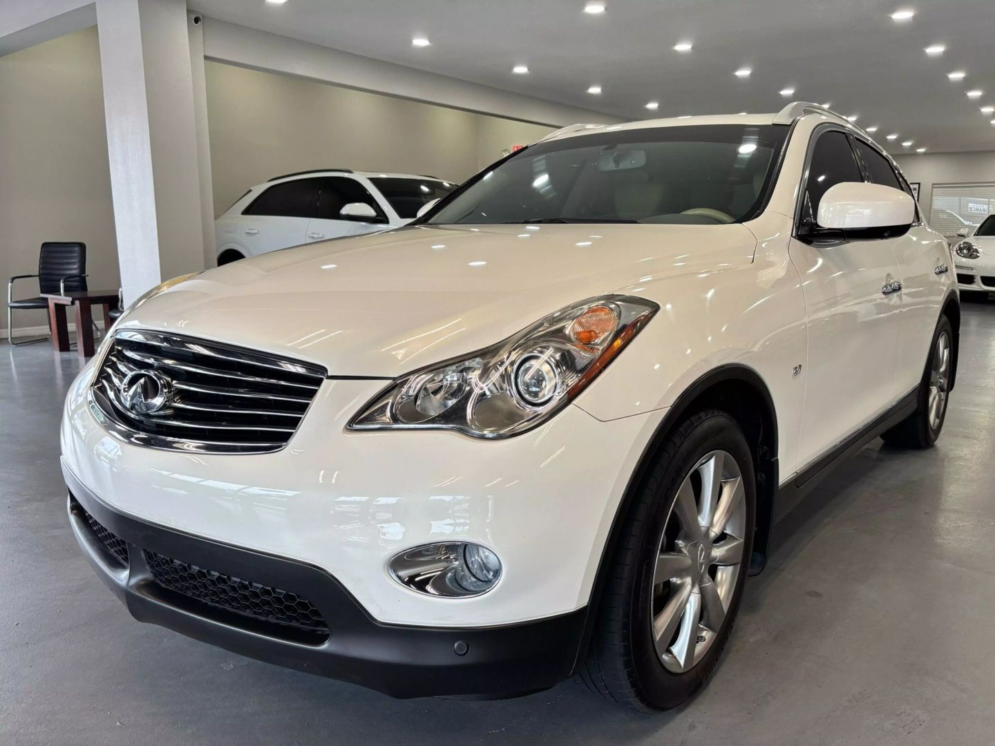 2015 Infiniti Qx50 Journey Sport Utility 4d - Image 3