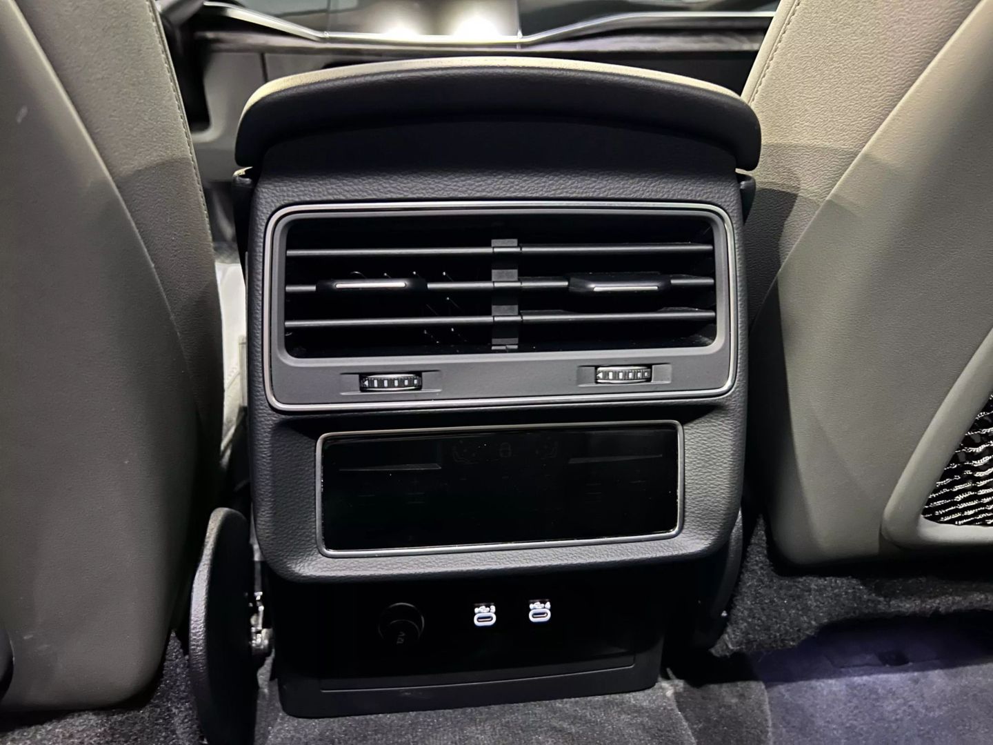 2021 Audi Q8 55 Tfsi Premium Plus Sport Utility 4d - Image 32