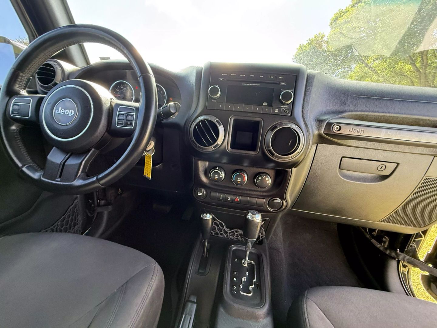 2015 Jeep Wrangler - Image 6