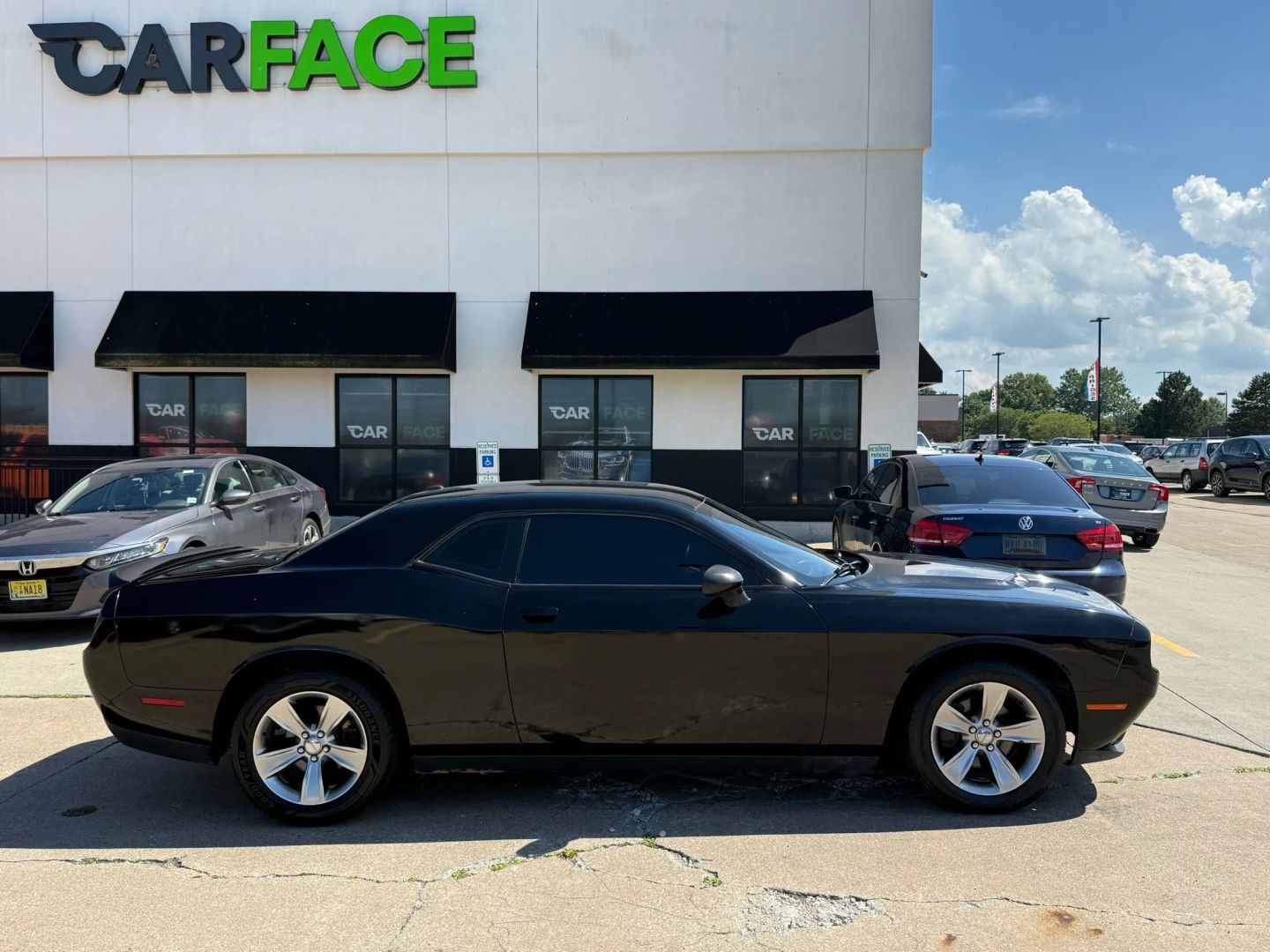 2018 Dodge Challenger - Image 16