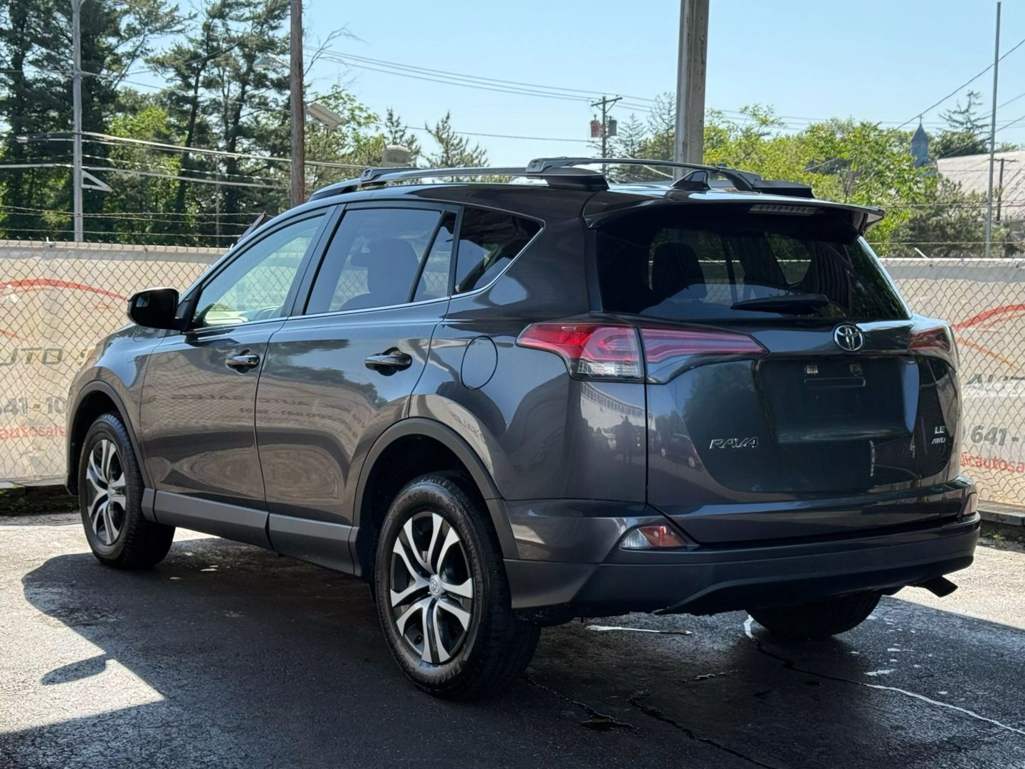 2016 Toyota Rav4 - Image 9