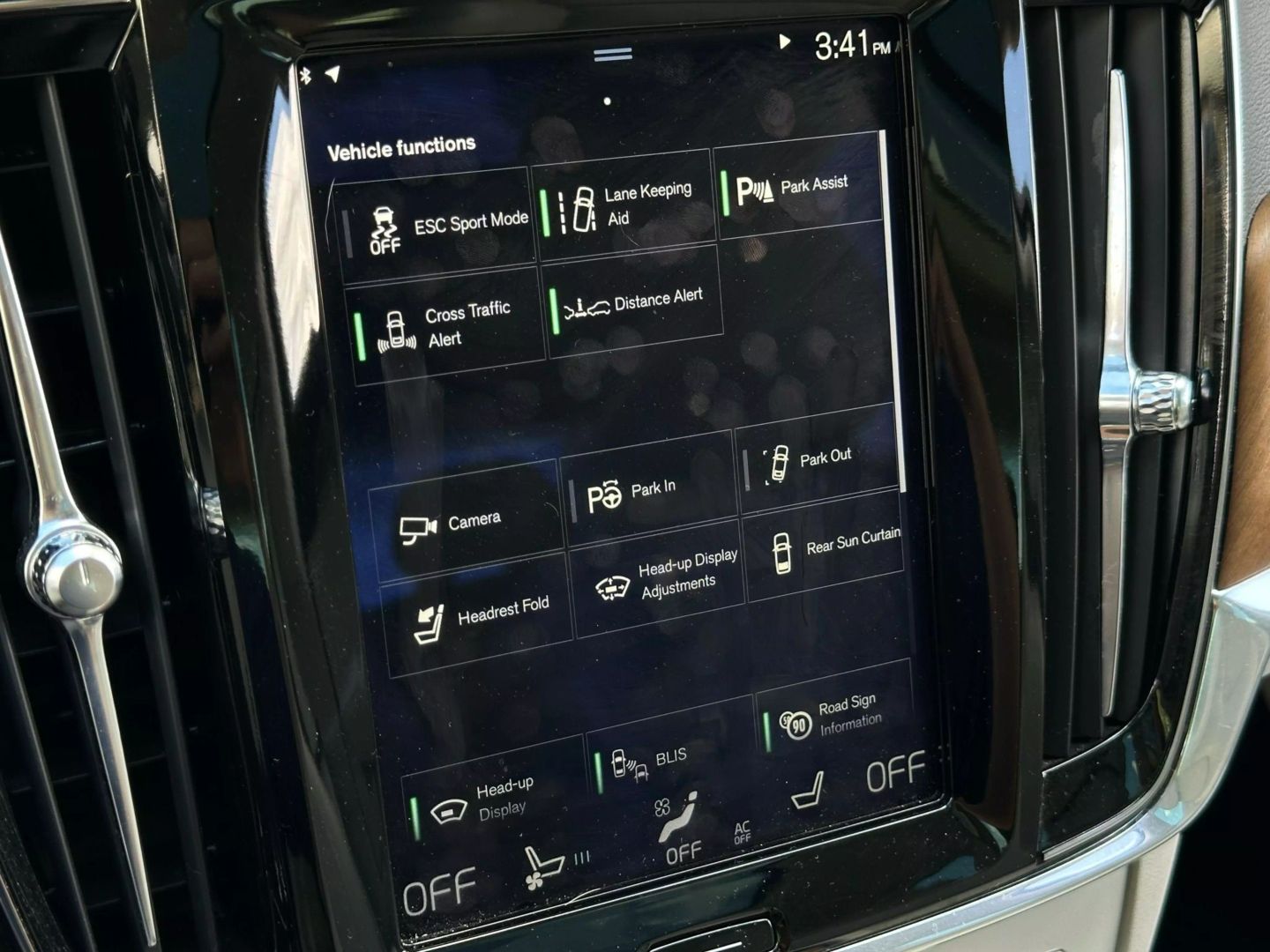 2018 Volvo S90 - Image 36