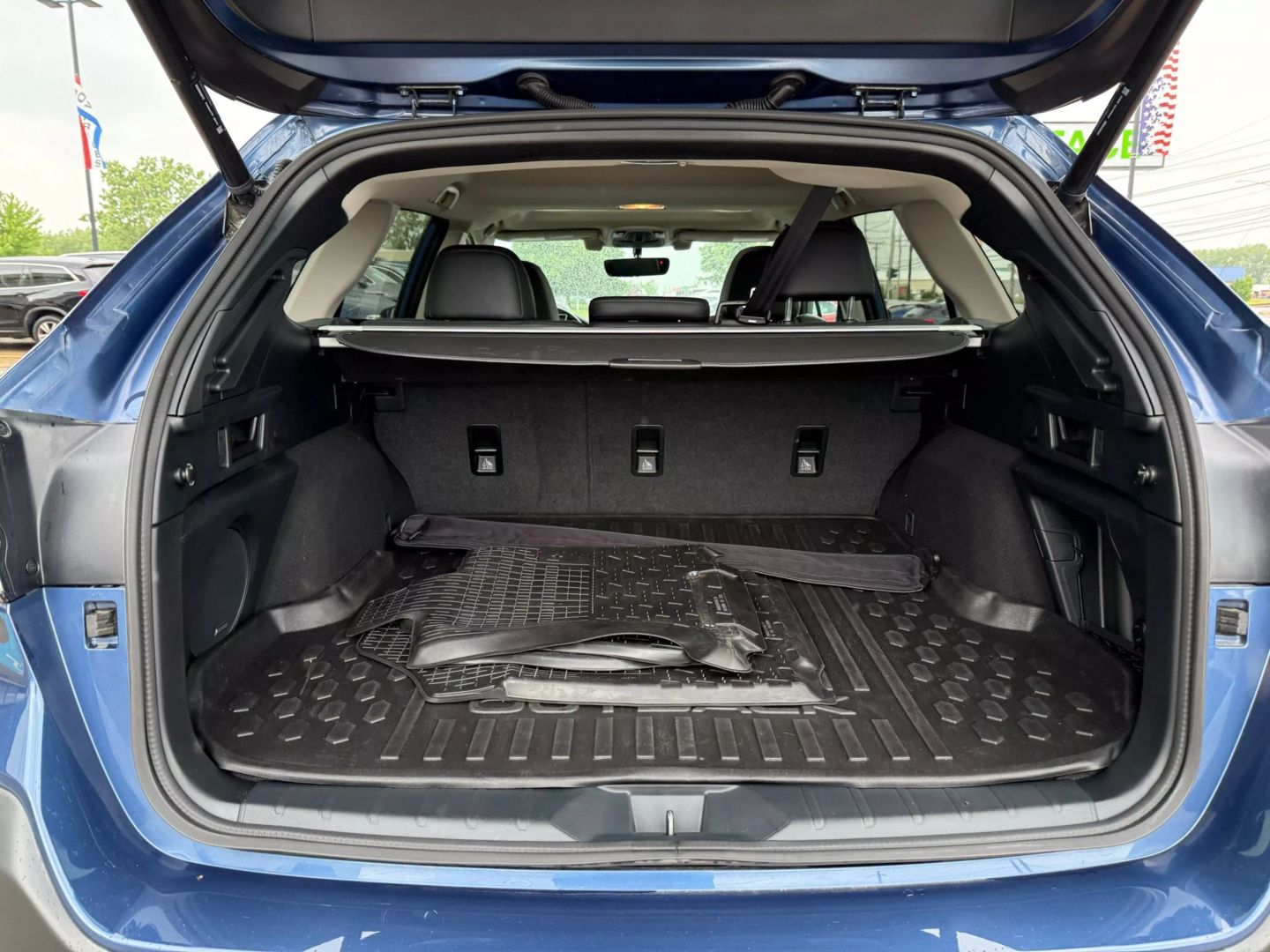 2022 Subaru Outback - Image 13