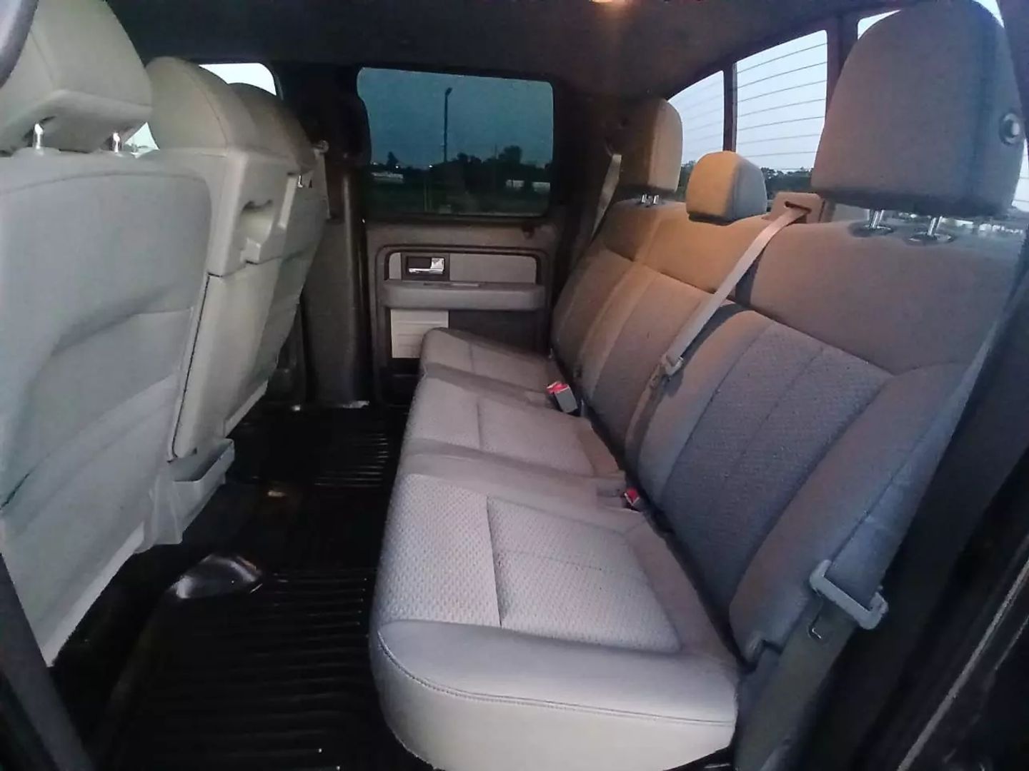 2014 Ford F150 Supercrew Cab - Image 10