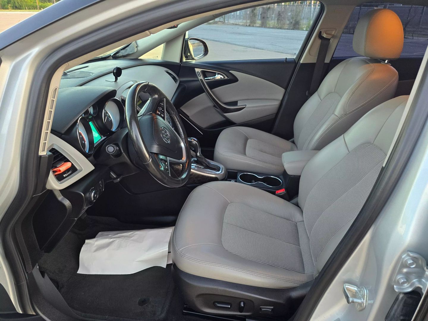 2017 Buick Verano - Image 10