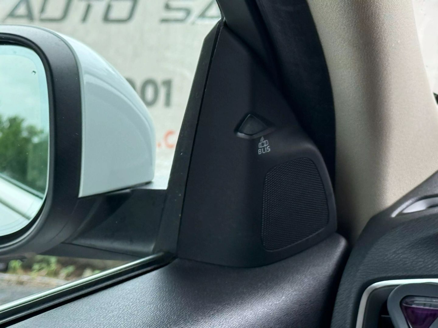2018 Volvo S60 - Image 37
