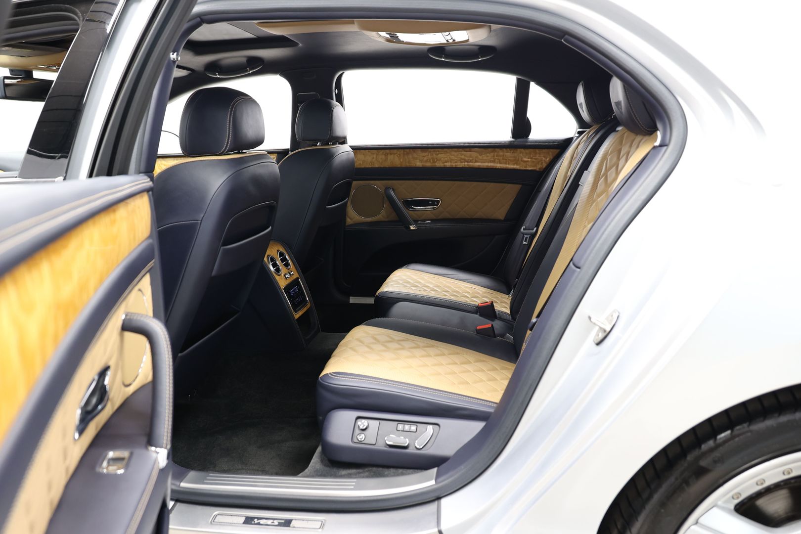 2017 Bentley Flying Spur - Image 47