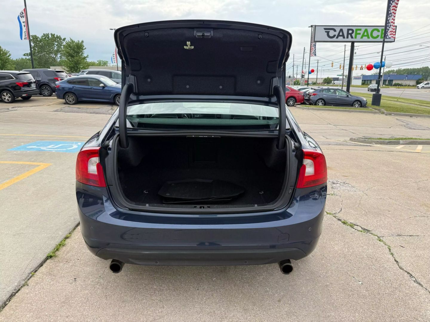 2013 Volvo S60 - Image 8