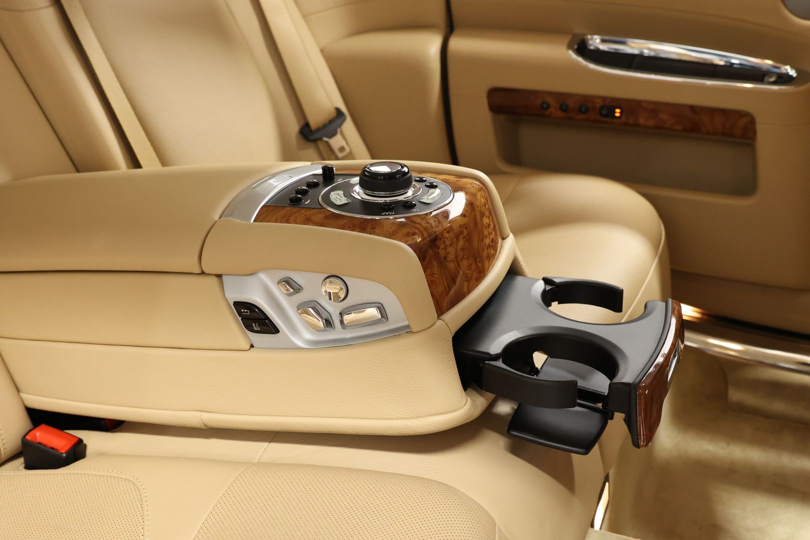 2010 Rolls-royce Ghost - Image 89