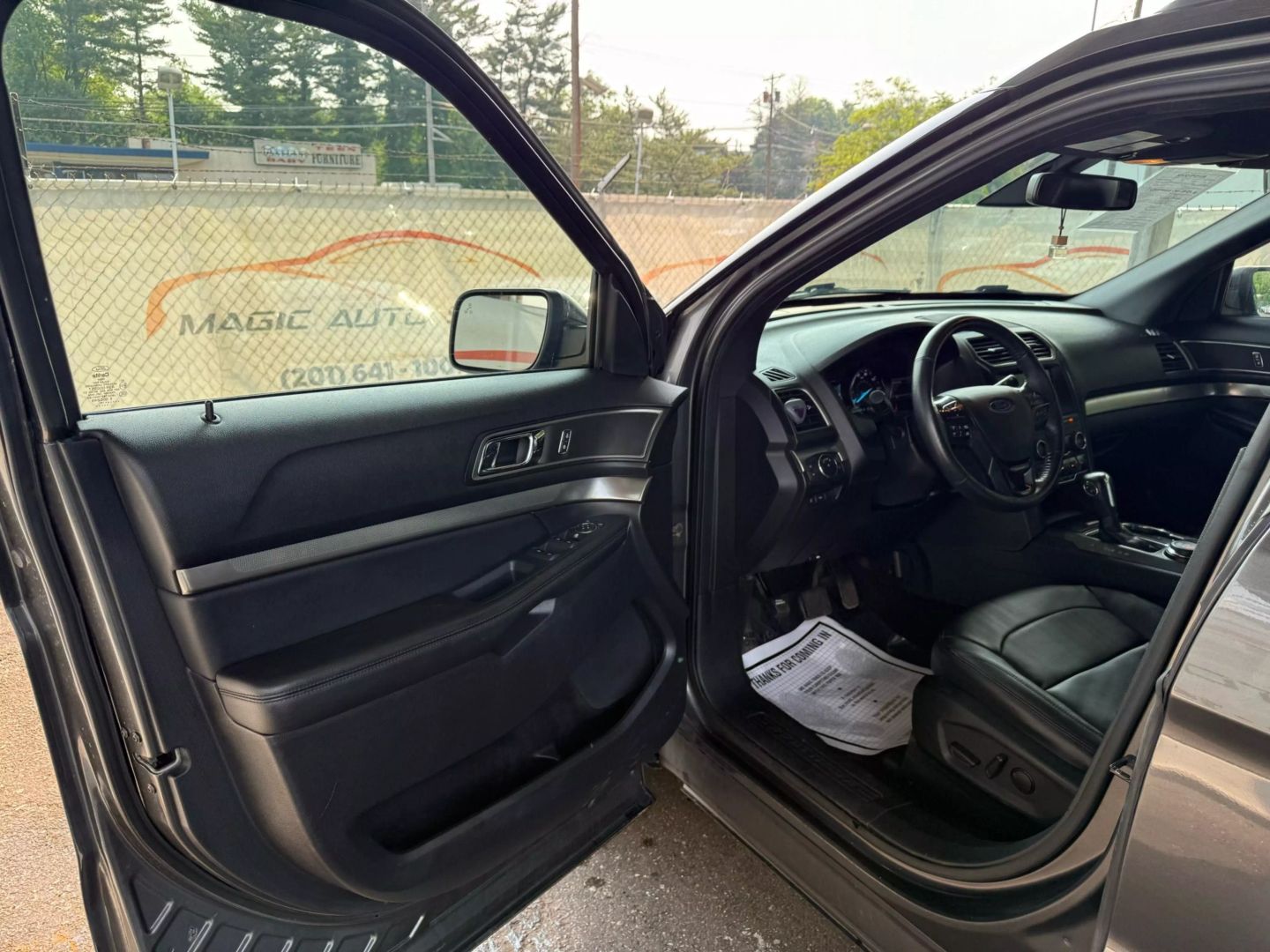 2019 Ford Explorer - Image 14
