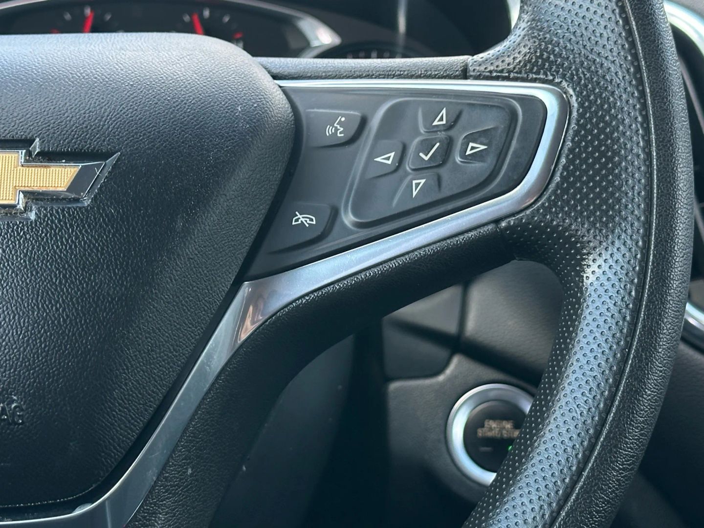 2021 Chevrolet Equinox - Image 29