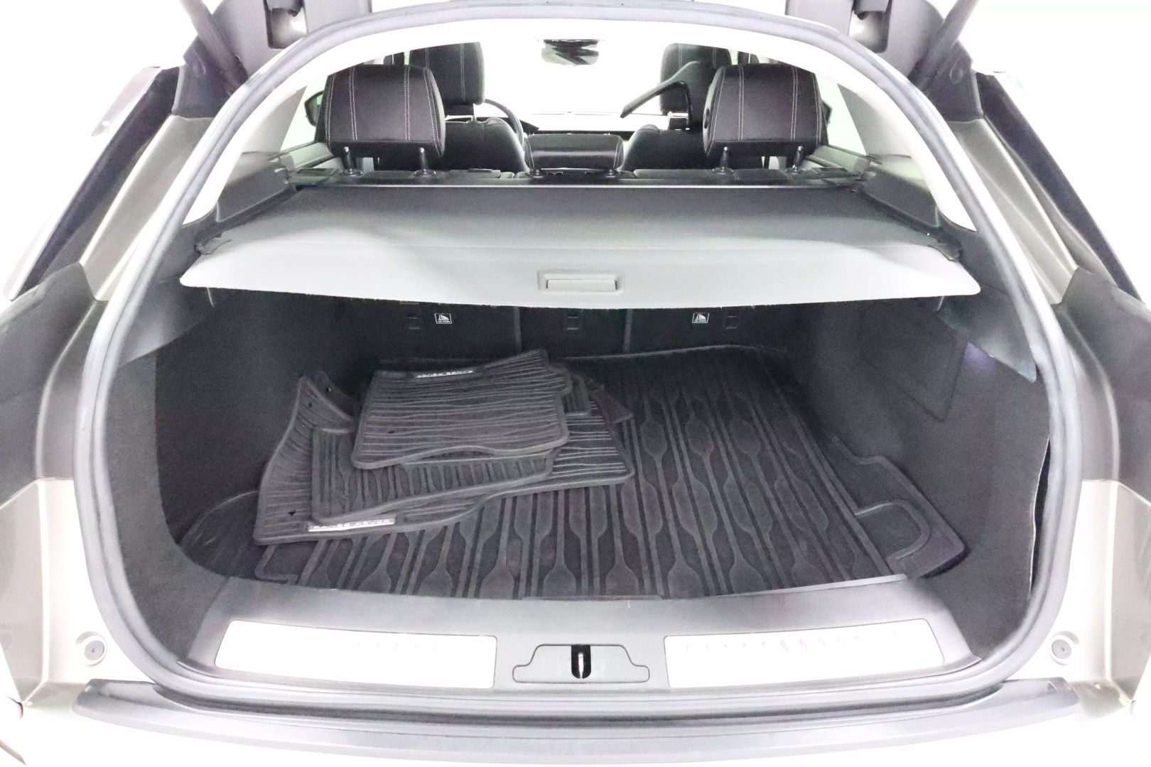 2019 Land Rover Range Rover Velar - Image 59