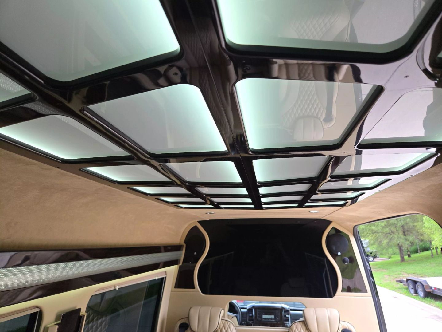2017 Mercedes-benz Sprinter 2500 Cargo - Image 31