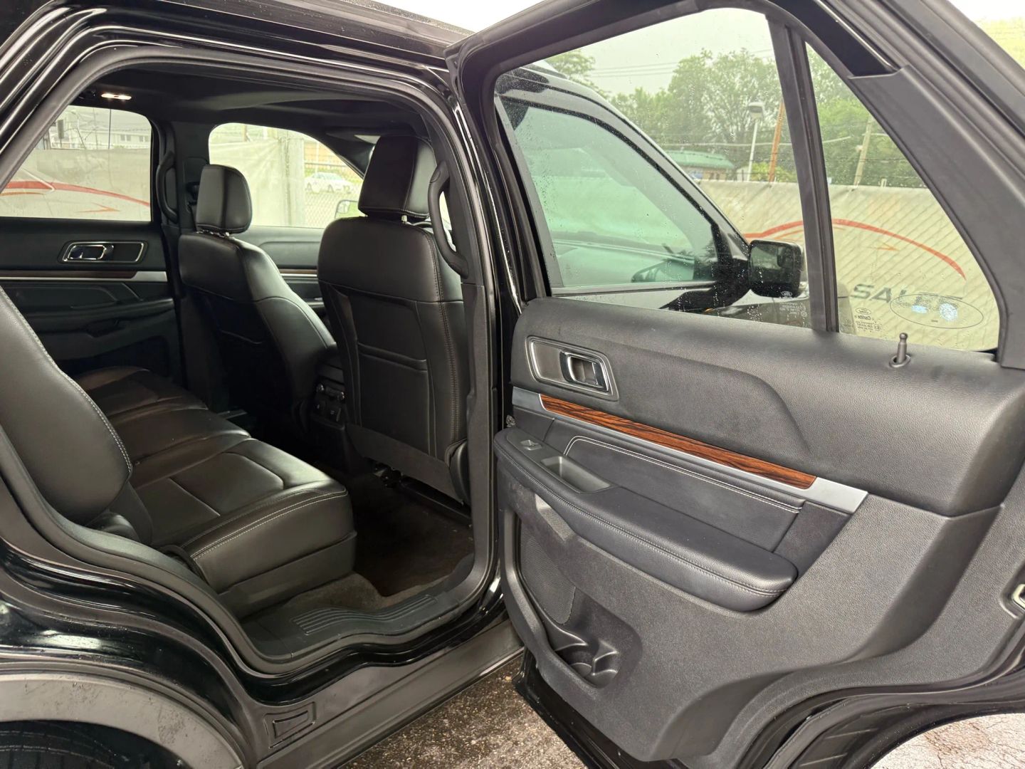 2018 Ford Explorer - Image 22