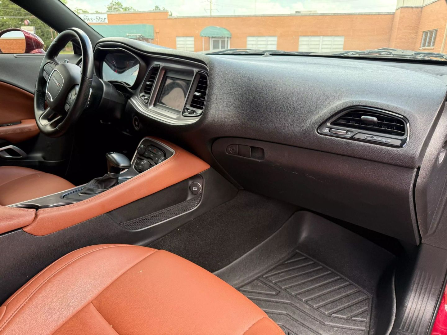 2021 Dodge Challenger - Image 14