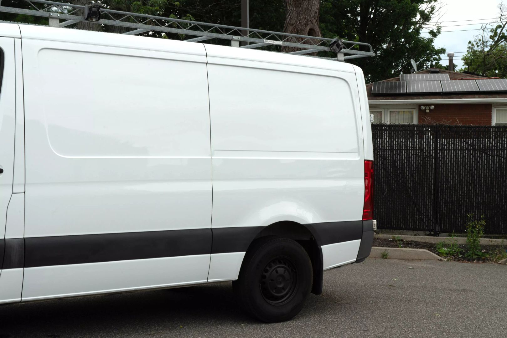 2021 Mercedes-benz Sprinter 2500 Crew - Image 24