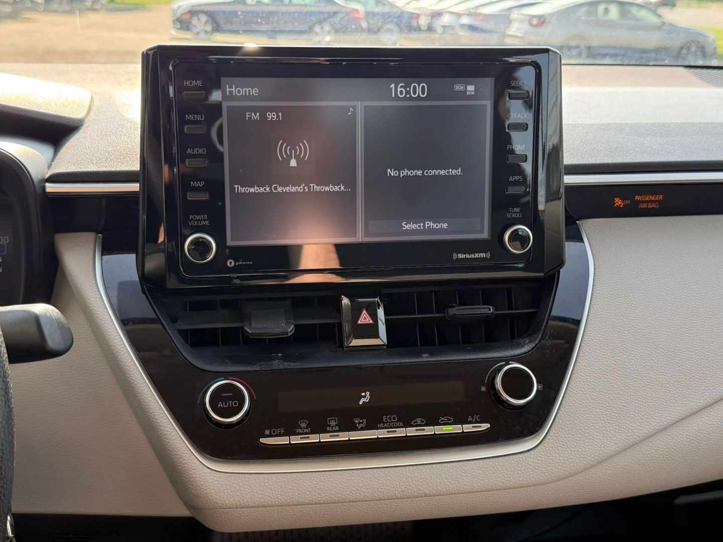 2022 Toyota Corolla - Image 30