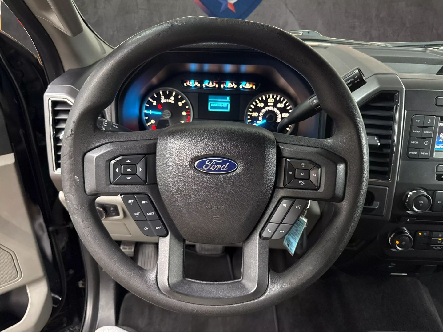 2017 Ford F150 Supercrew Cab - Image 31
