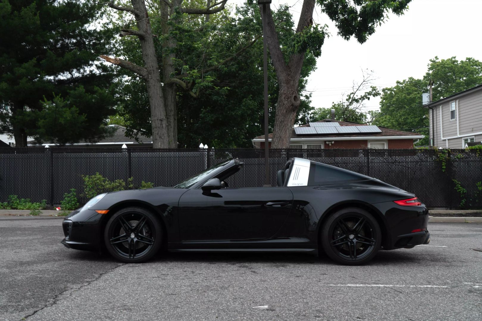 2018 Porsche 911 - Image 15