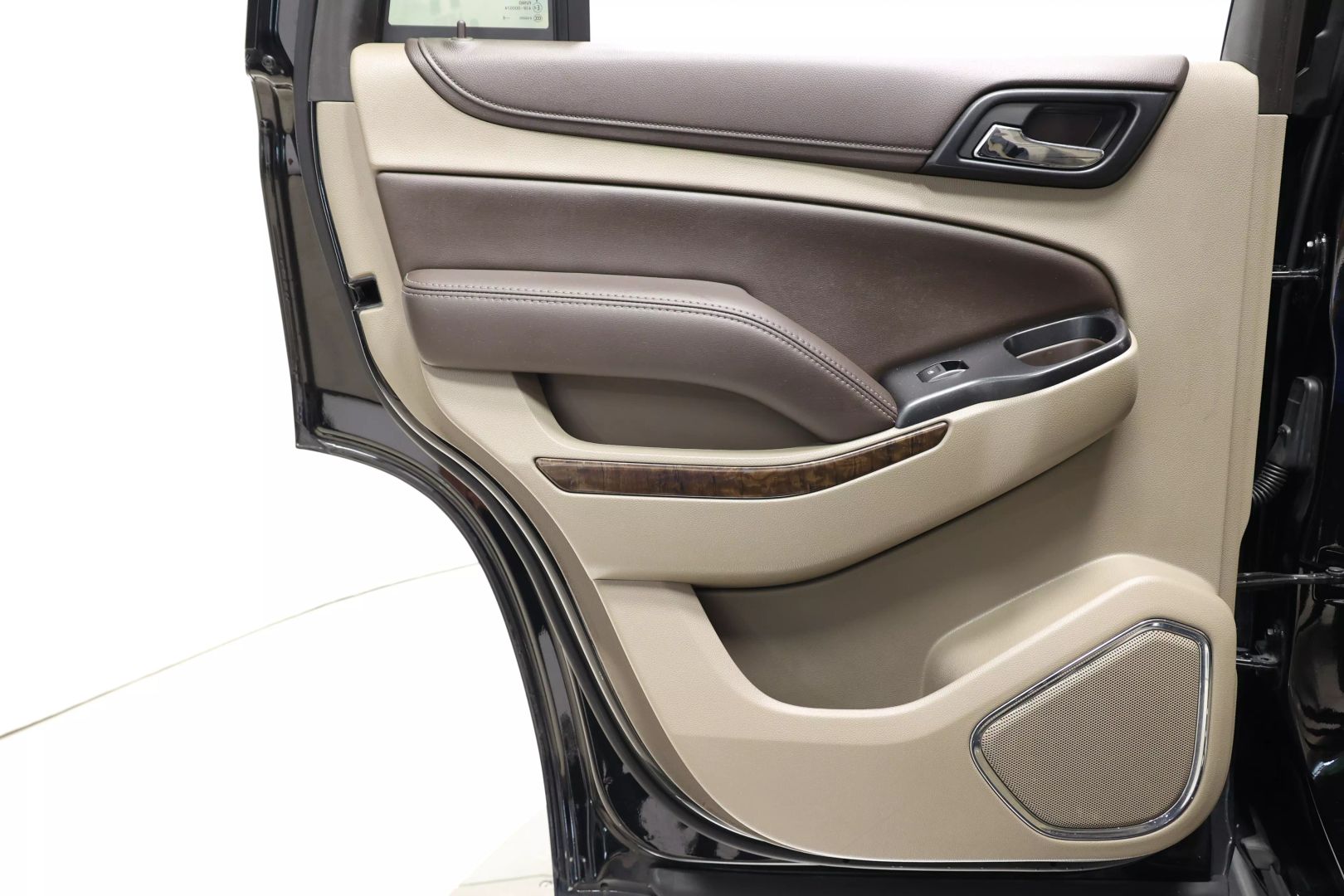 2016 Chevrolet Tahoe - Image 46