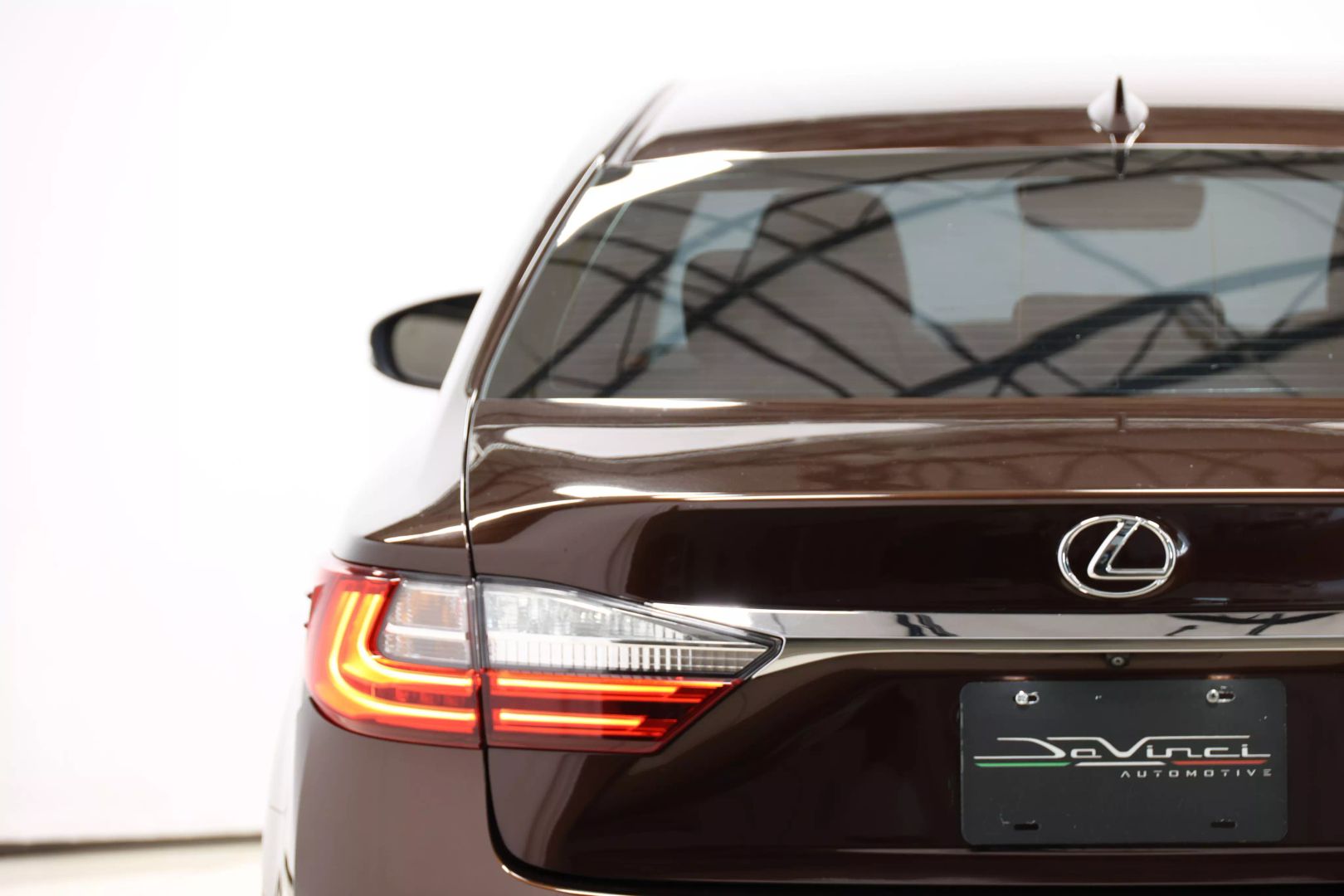 2016 Lexus Es - Image 60