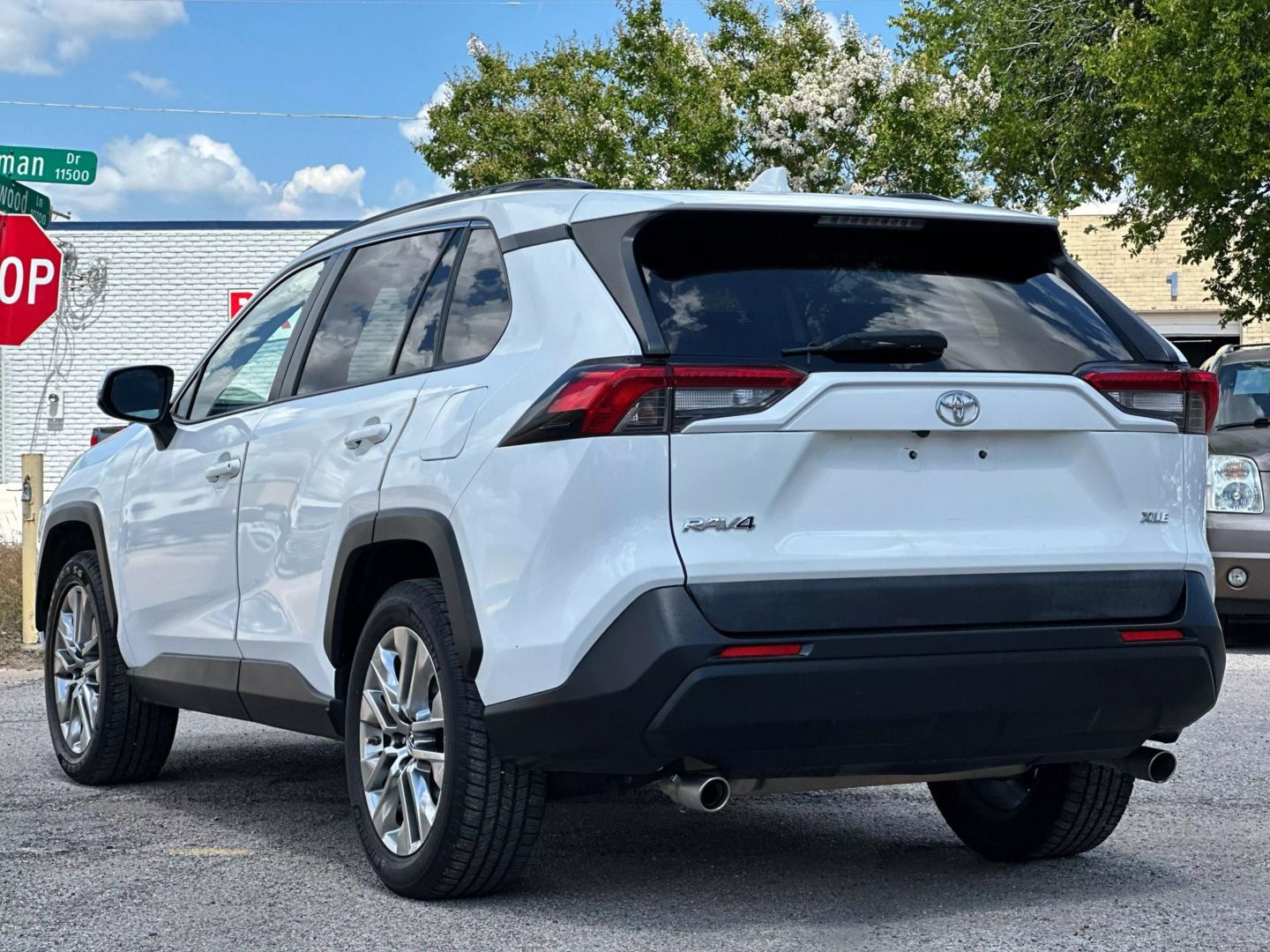 2019 Toyota Rav4 - Image 4