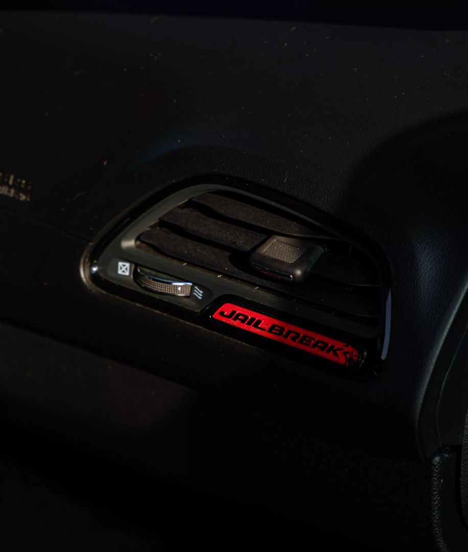 2023 Dodge Challenger - Image 18