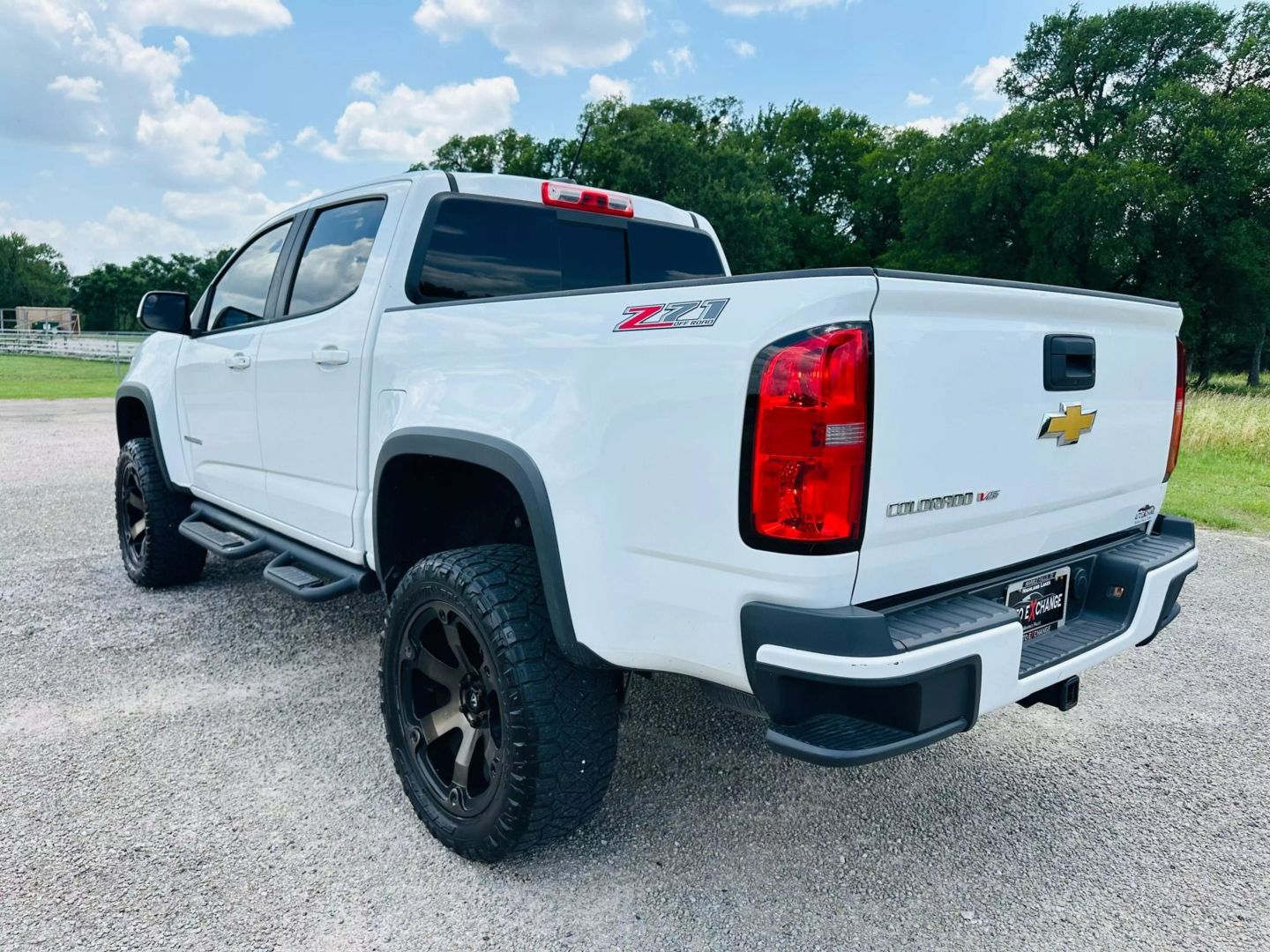 2018 Chevrolet Colorado Crew Cab - Image 8