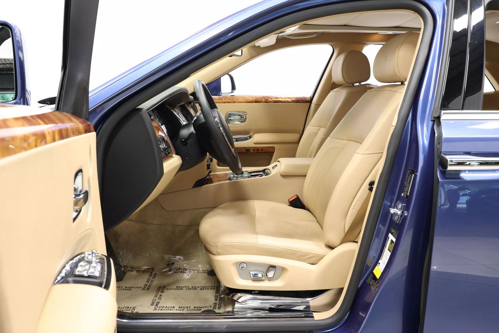 2010 Rolls-royce Ghost - Image 13