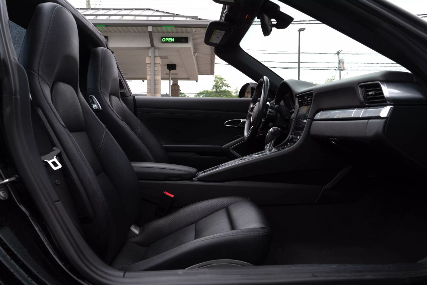 2018 Porsche 911 - Image 55