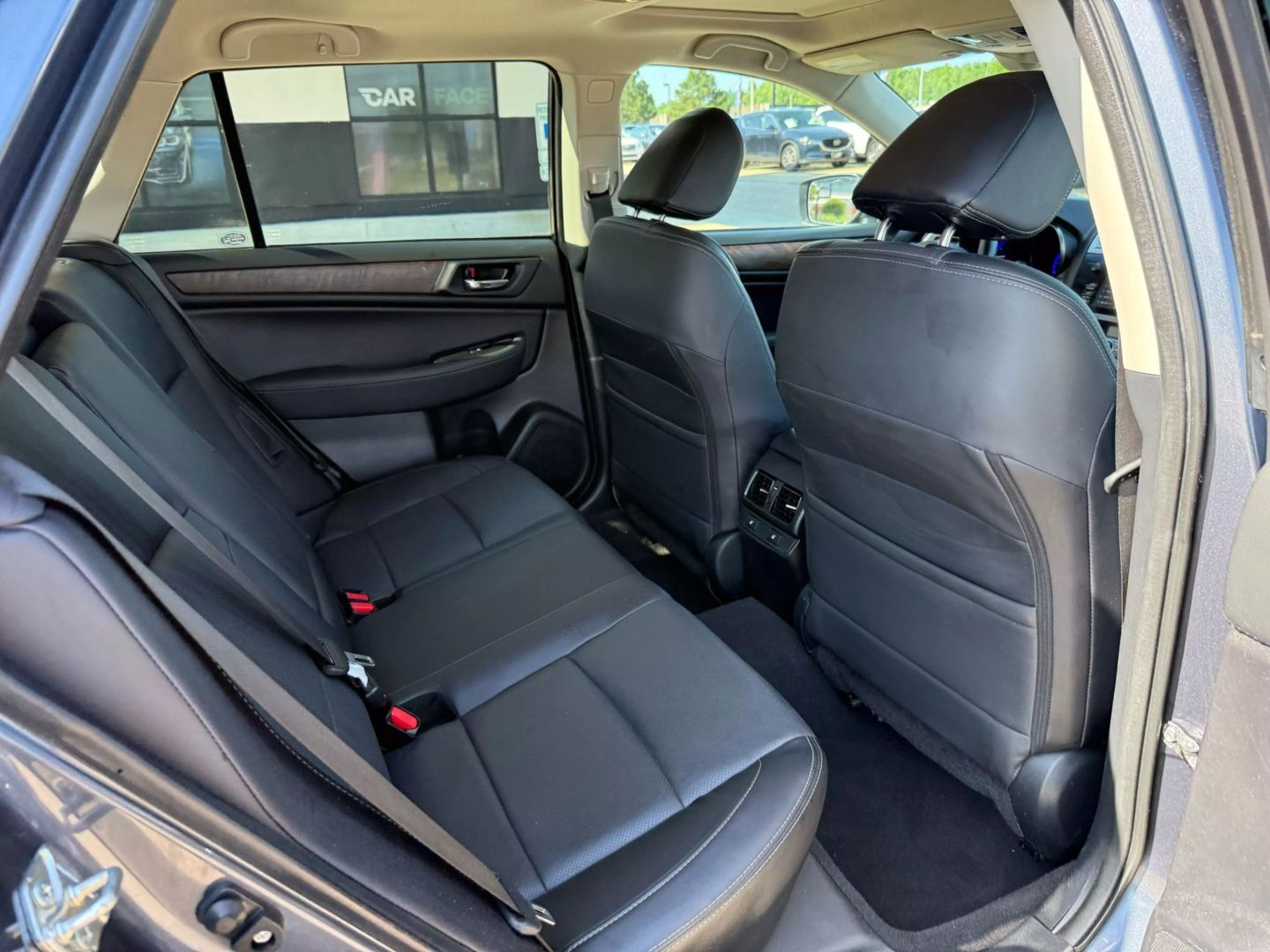 2017 Subaru Outback - Image 25