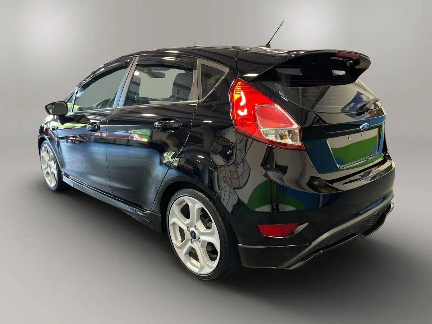 2016 Ford Fiesta St Hatchback 4d - Image 8