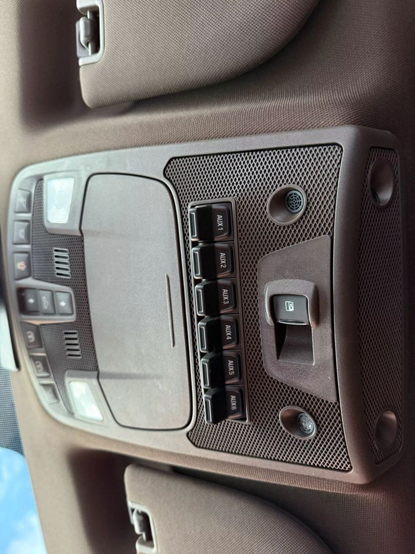 2018 Ford F250 Super Duty Crew Cab - Image 41