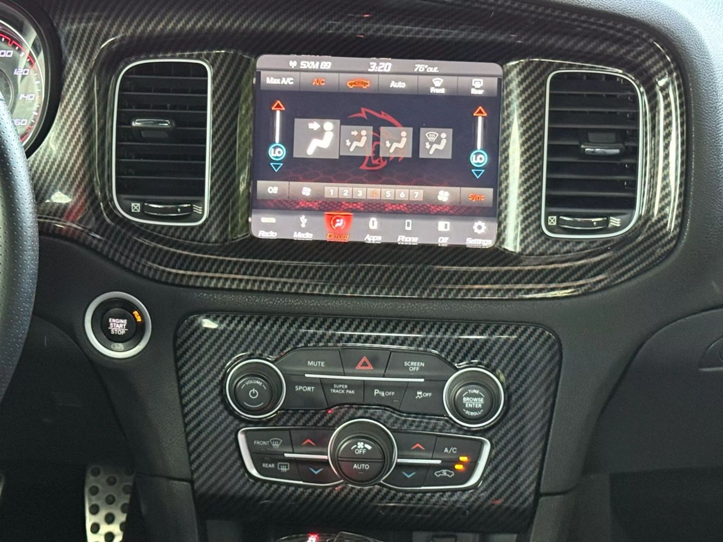 2019 Dodge Charger - Image 30