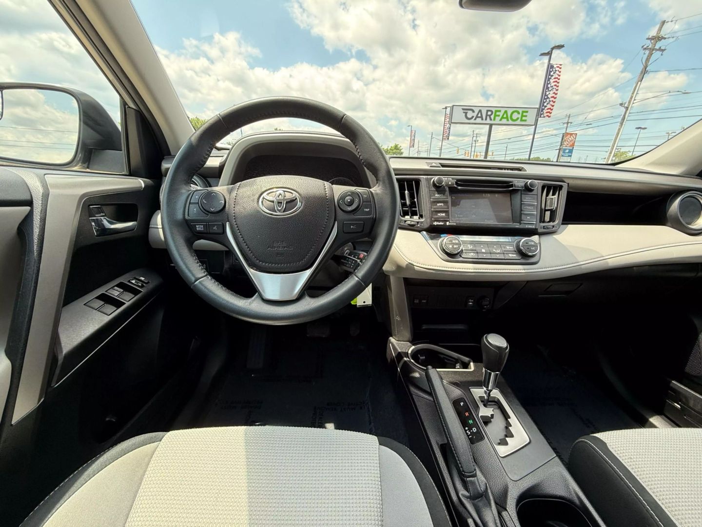 2017 Toyota Rav4 - Image 26