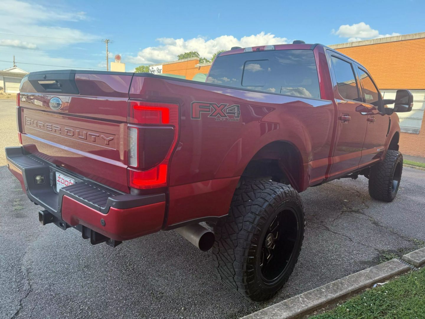 2020 Ford F250 Super Duty Crew Cab - Image 7