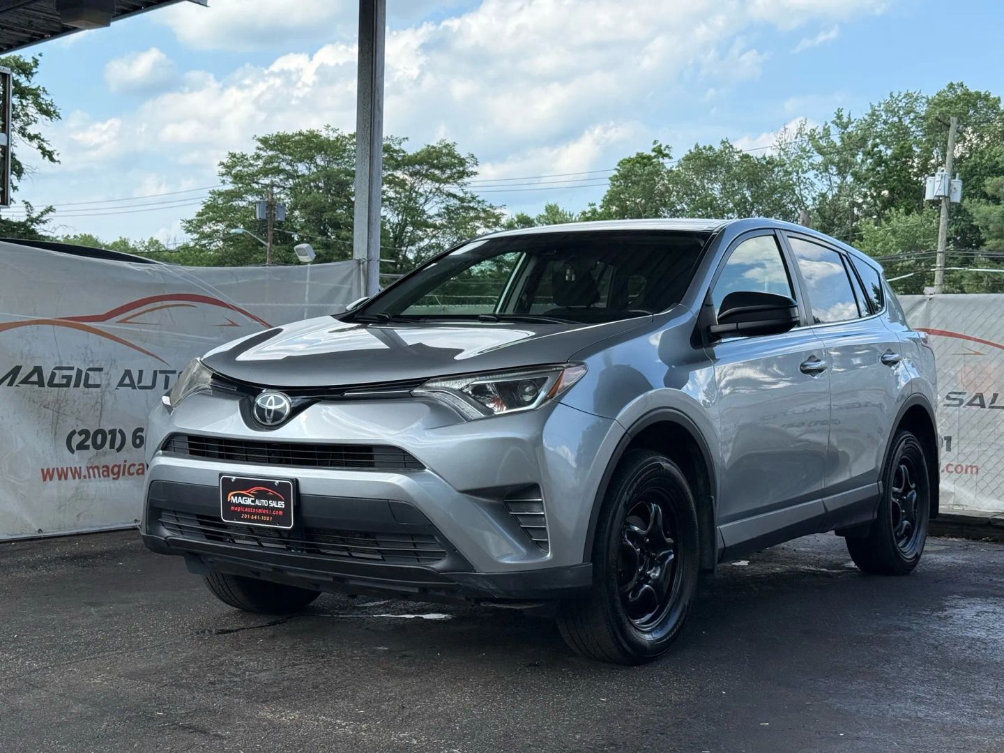 2018 Toyota Rav4 - Image 3