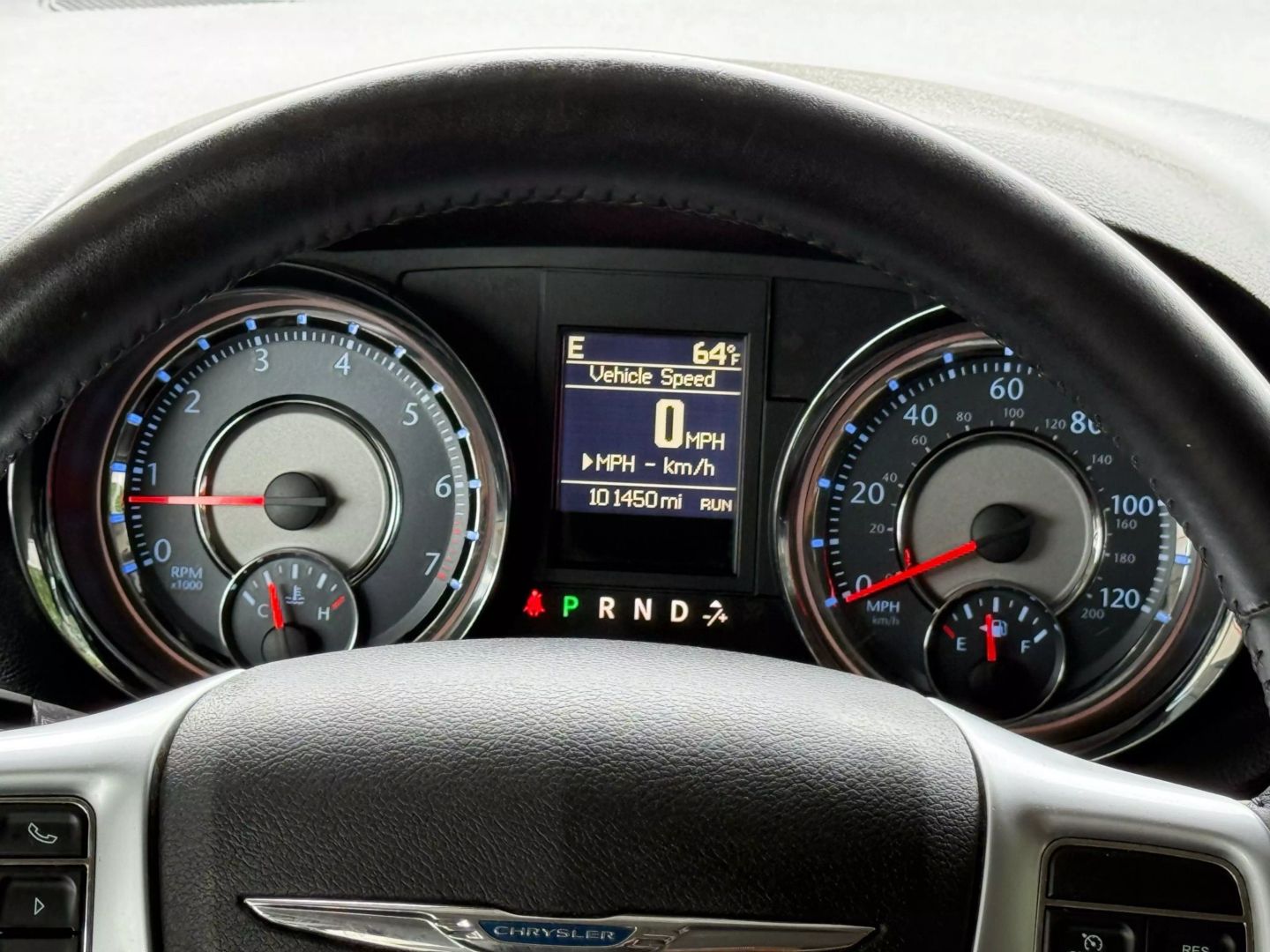 2013 Chrysler Town & Country - Image 32