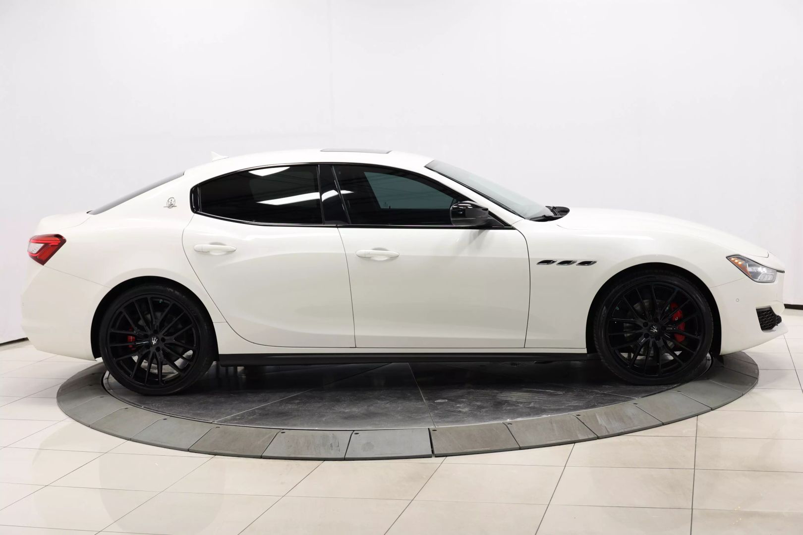 2020 Maserati Ghibli - Image 64