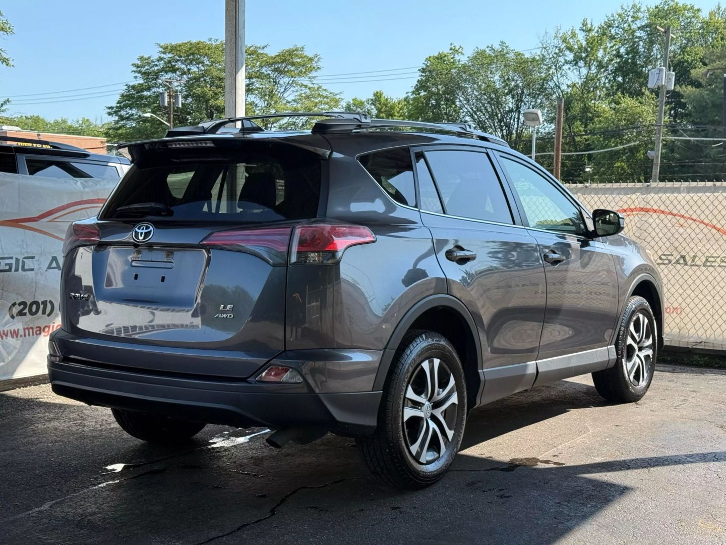 2016 Toyota Rav4 - Image 11