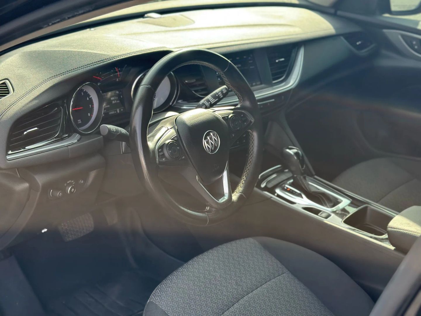 2018 BUICK REGAL TOURX WAGON 4-CYL, TURBO, 2.0 LITER PREFERRED WAGON 4D