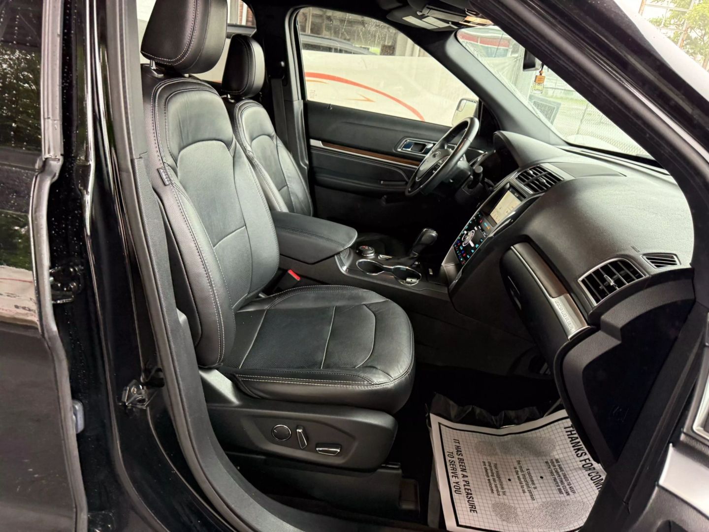 2018 Ford Explorer - Image 26