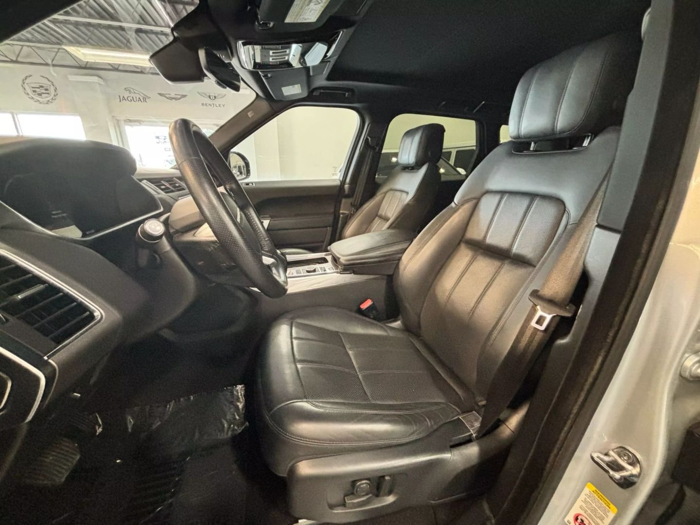 2020 Land Rover Range Rover Sport Hse Sport Utility 4d - Image 9
